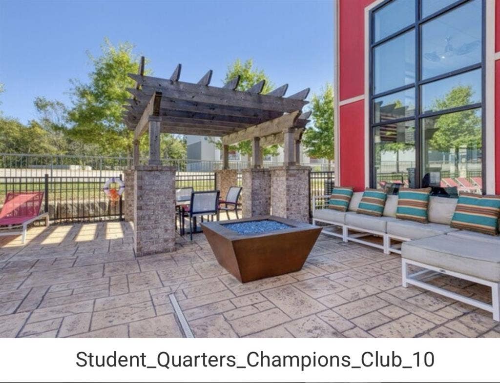 🚨University of Arkansas Housing 🚨