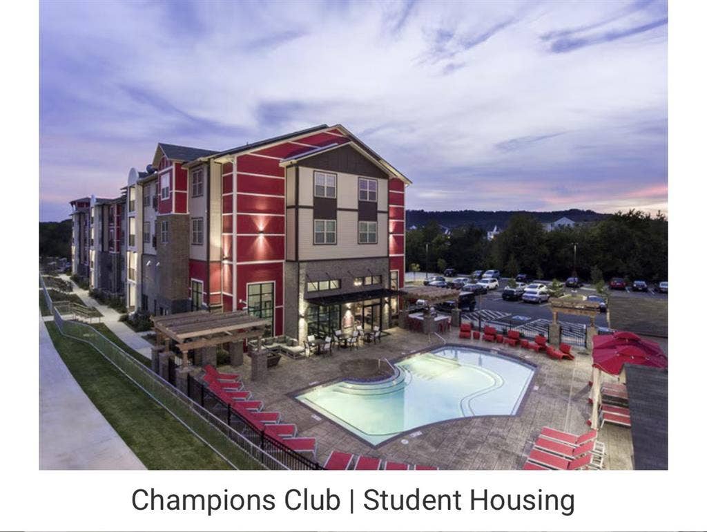🚨University of Arkansas Housing 🚨