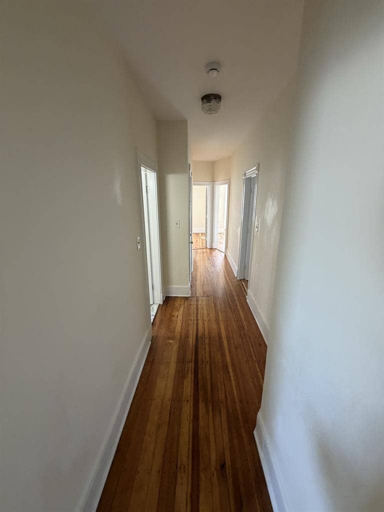 Apartment Room in Everett