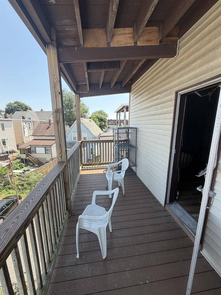 Apartment Room in Everett