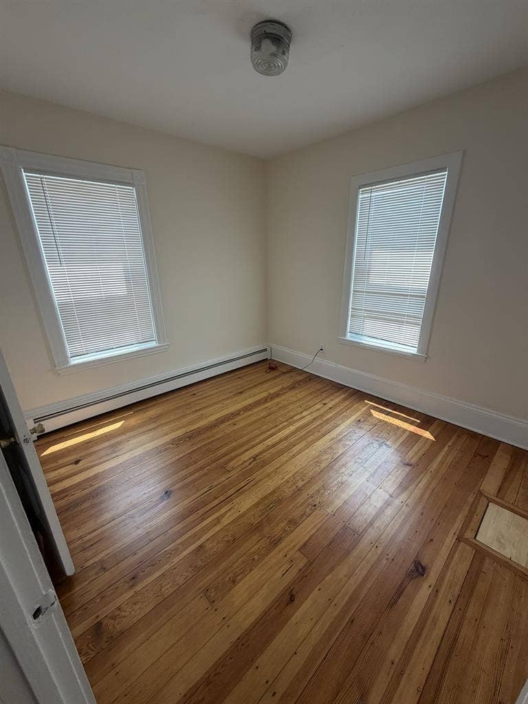 Apartment Room in Everett