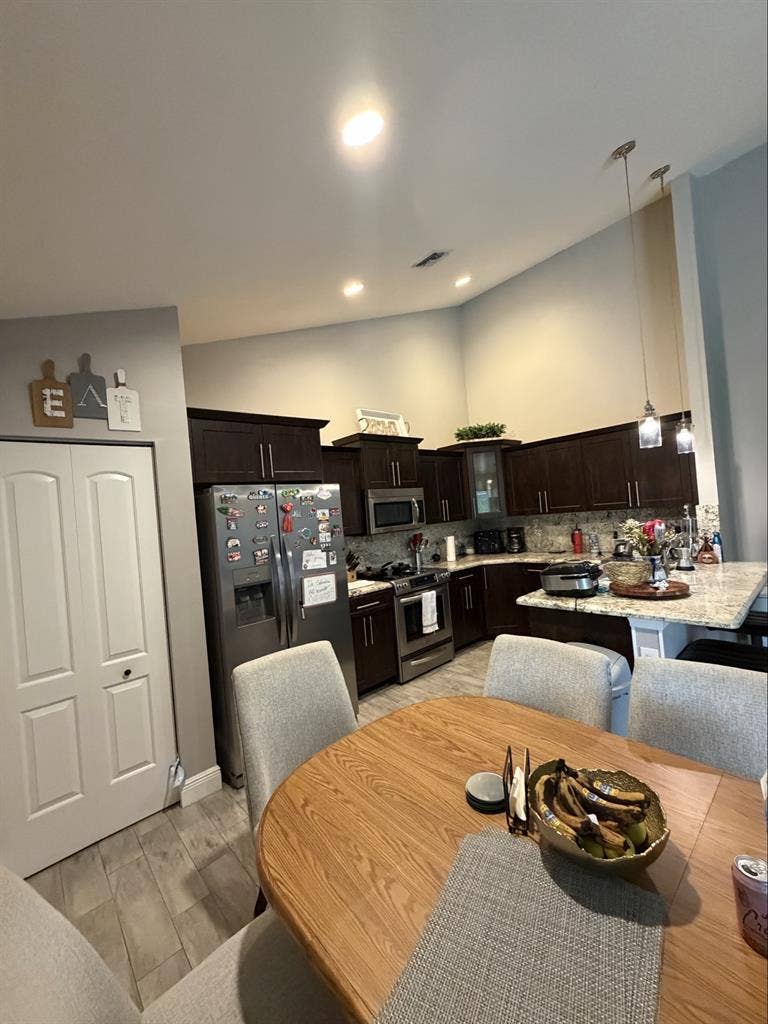 Looking for a roommate