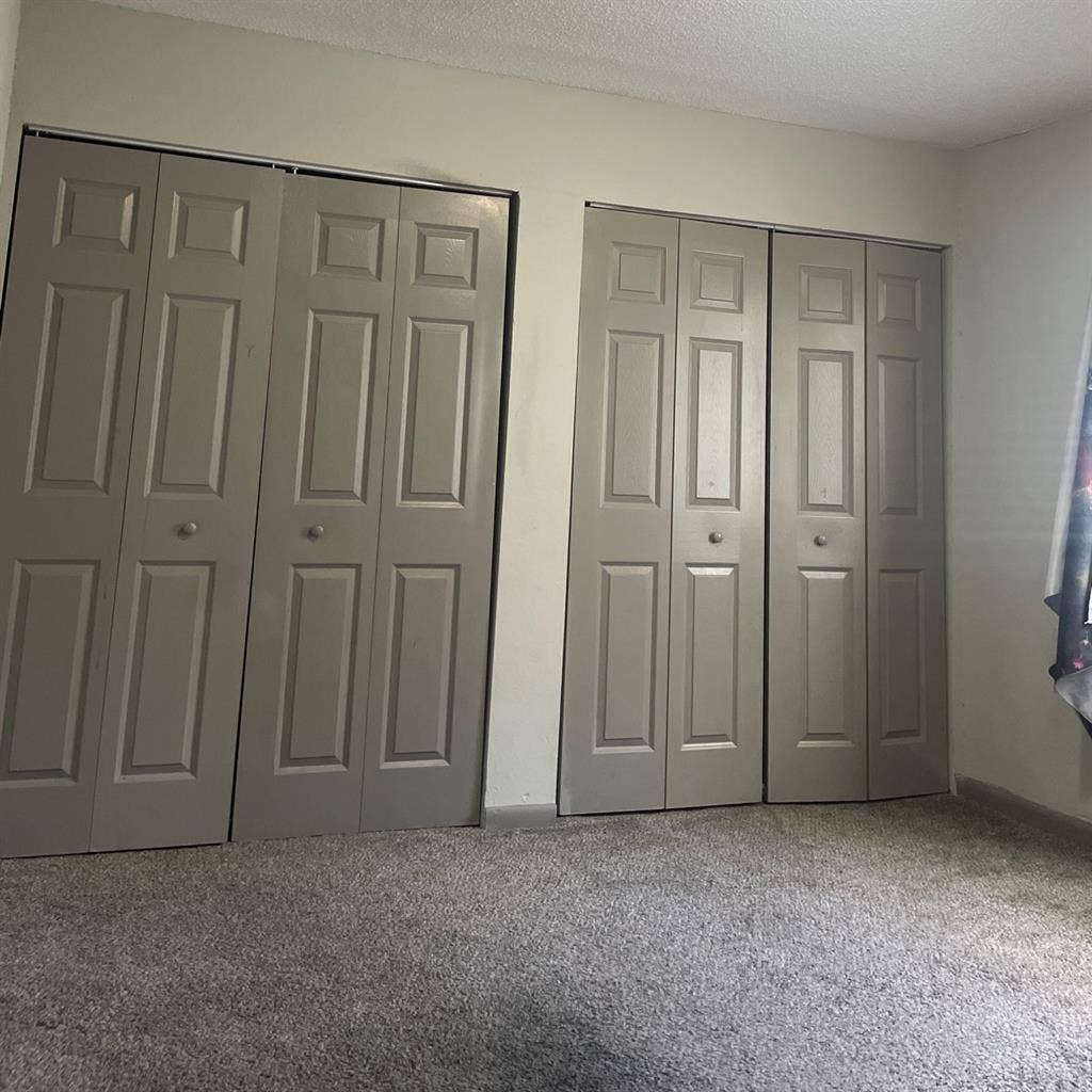Room available (600 sqft)