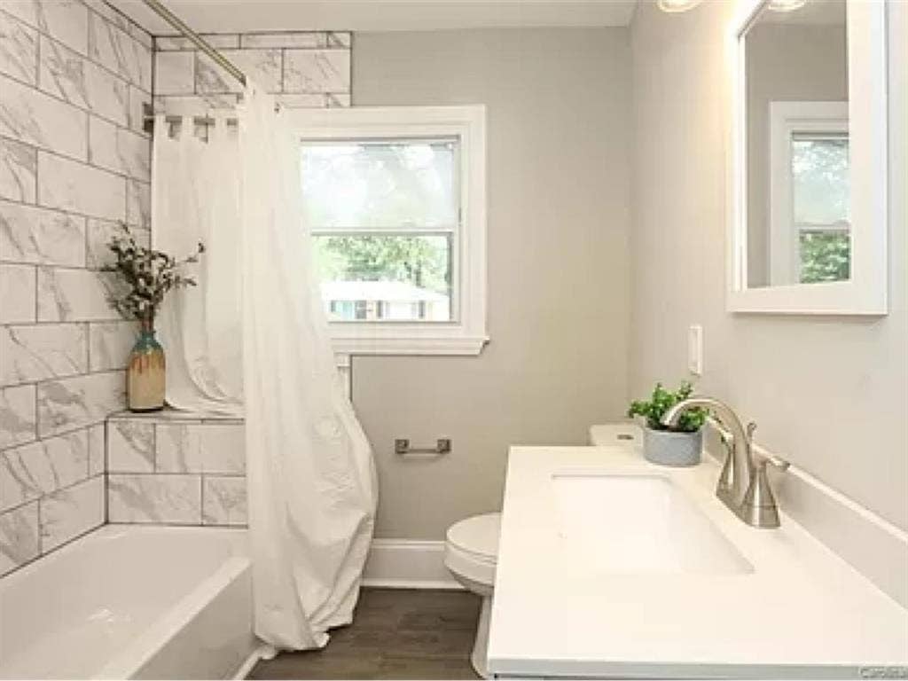 Near Noda $900 Utilities Included