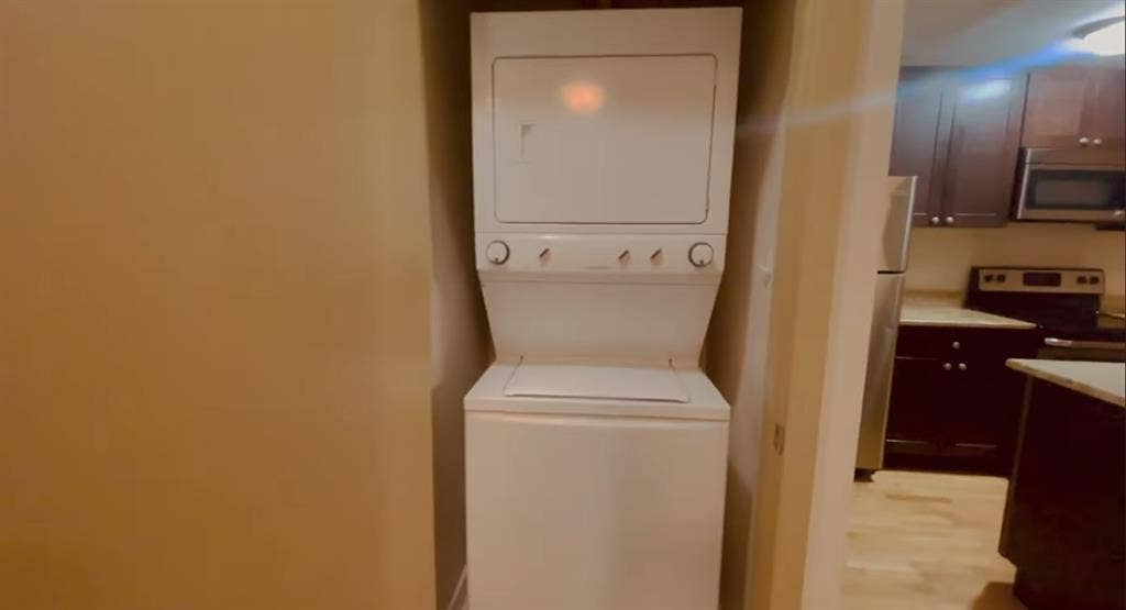 FURNISHED 2-bed 1-bath | $700
