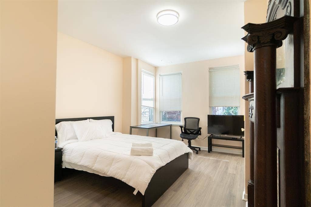 Furnished Room