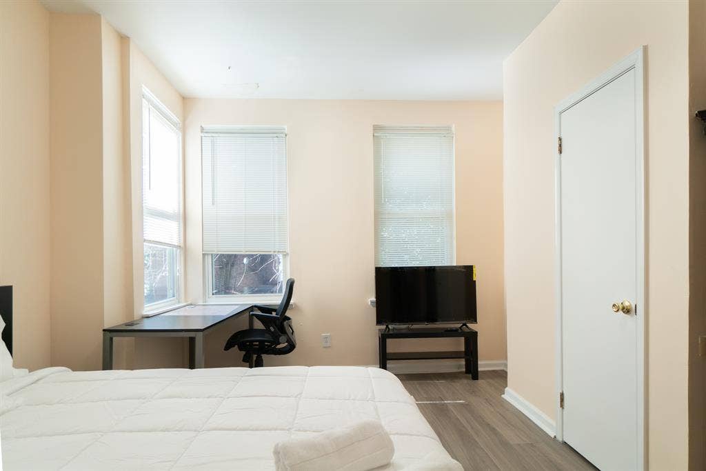 Furnished Room