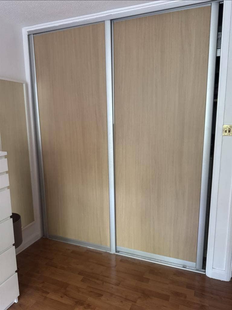 Double bedroom with balcony