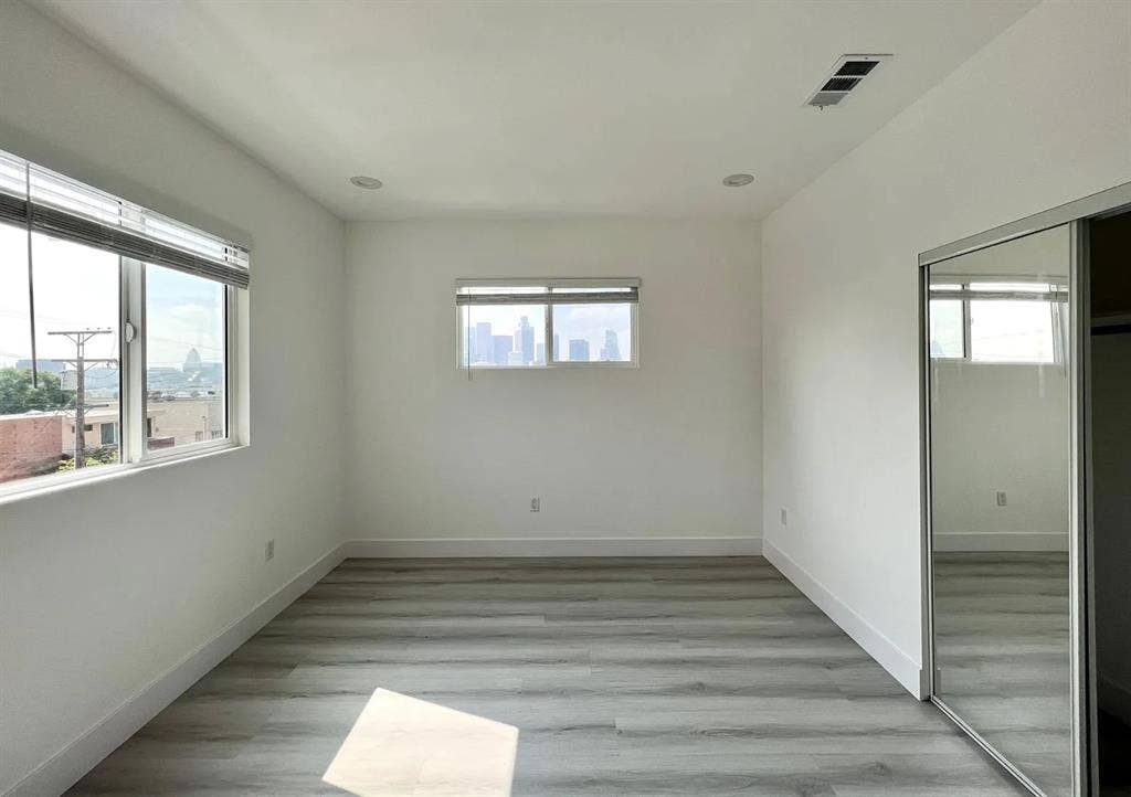 Master Bedroom In DTLA