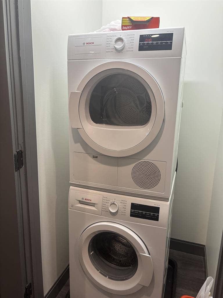 Studio Sublet in the Loop