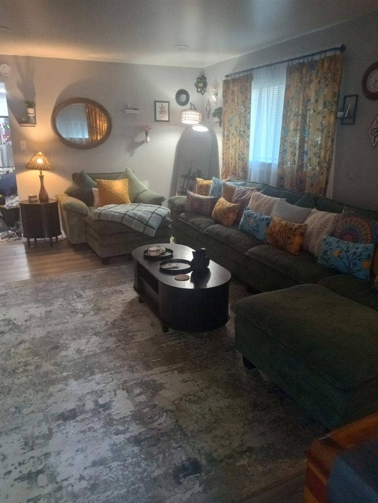 Looking for LGBTQ friendly roommate