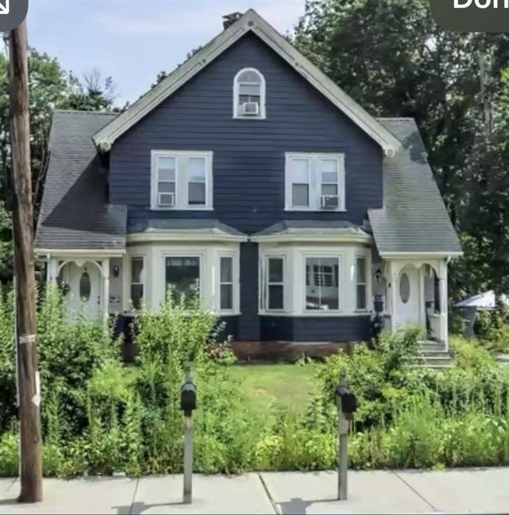 Single room in house