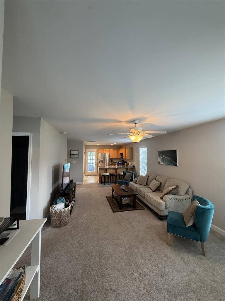 *Townhouse Room for Rent Lake Wylie