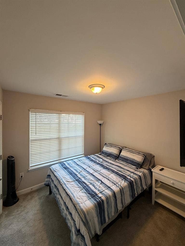 *Townhouse Room for Rent Lake Wylie