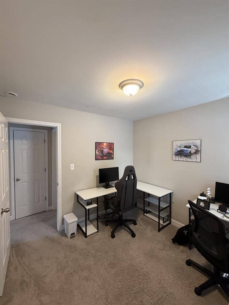 *Townhouse Room for Rent Lake Wylie