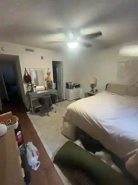 Urgent room sublease