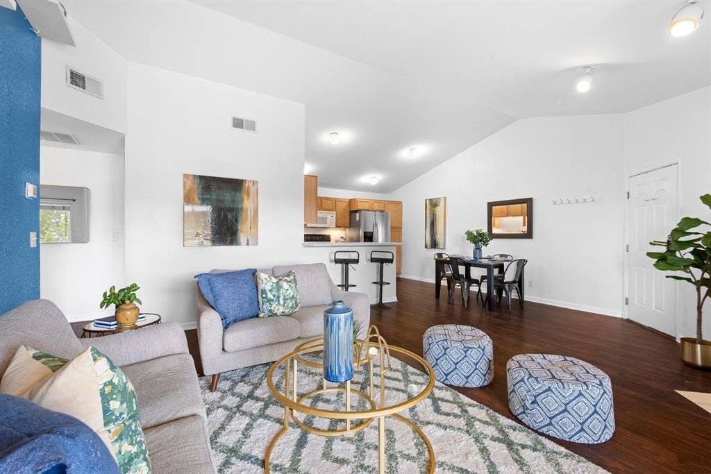 Private master suite, gated, $1200