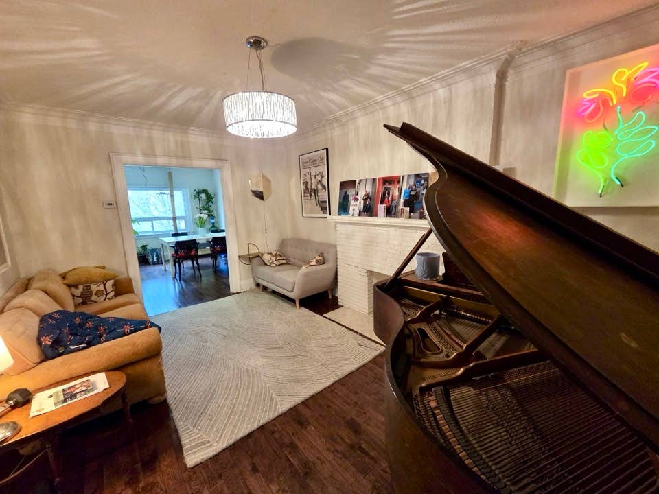 Furnished room for rent