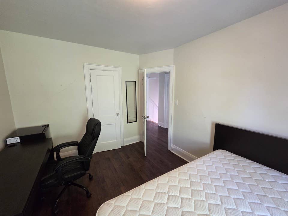 Furnished room for rent