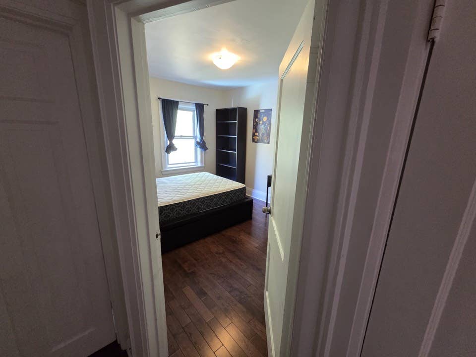 Furnished room for rent