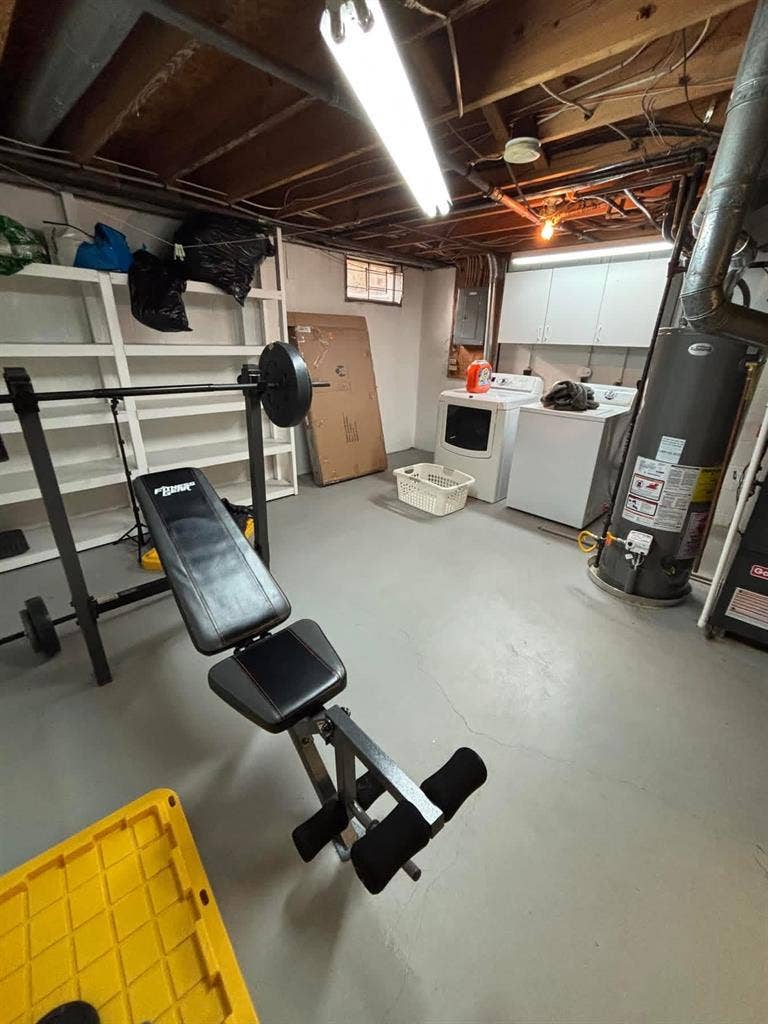 Looking for a Roommate - Townhouse