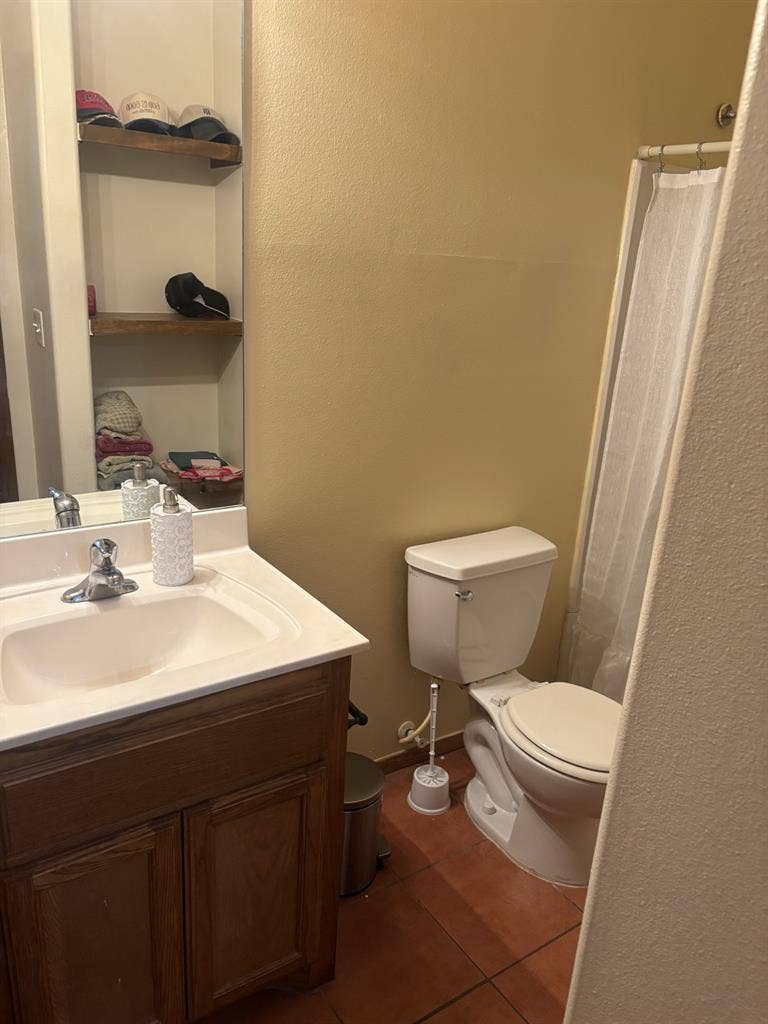 Looking for roommate McAllen Texas