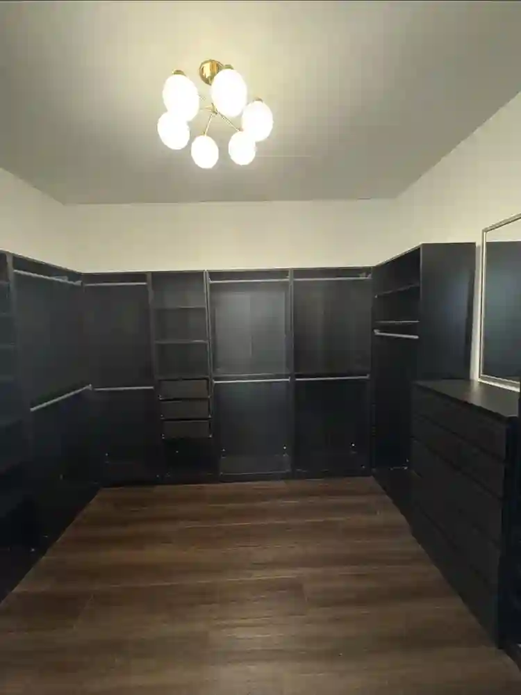 Master bedroom/ private bath & spa