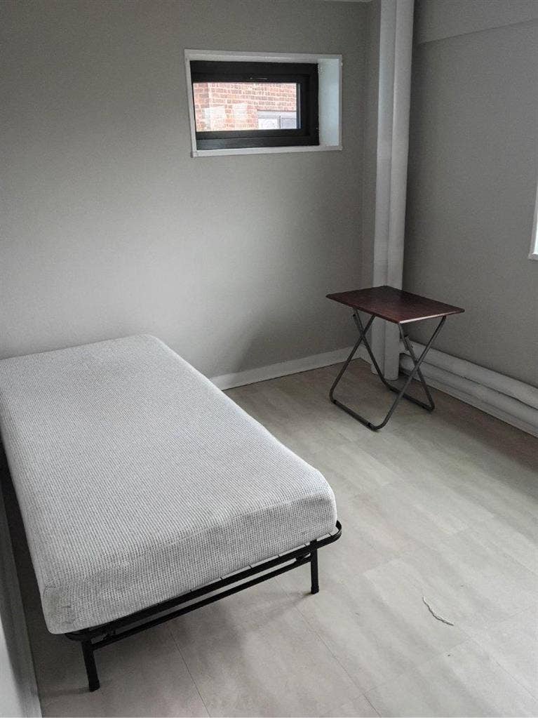 Private room For Rent