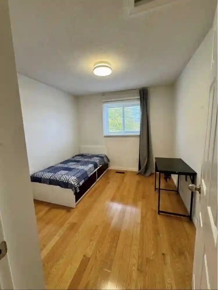 Private room For Rent