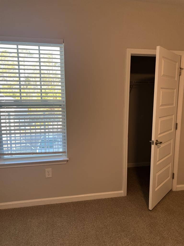 Private room and bathroom