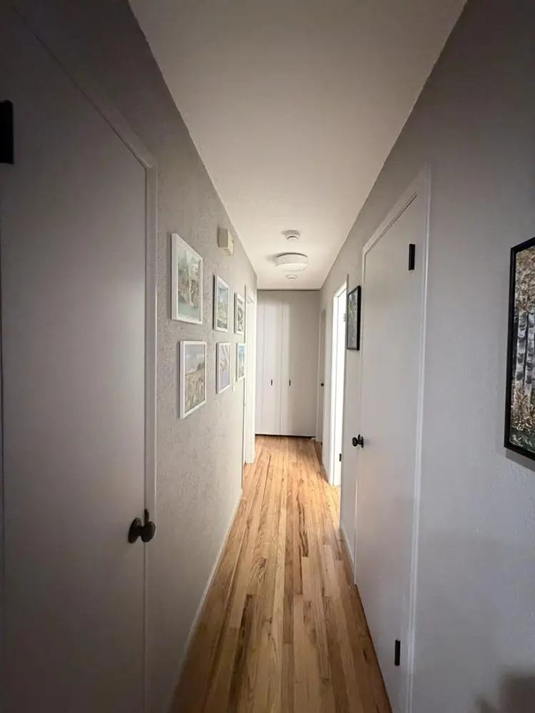 Updated Room in Gresham Home