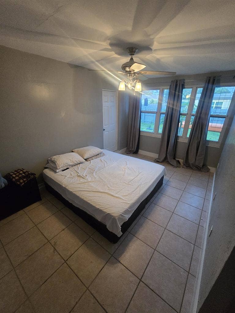 Room available for 1 person