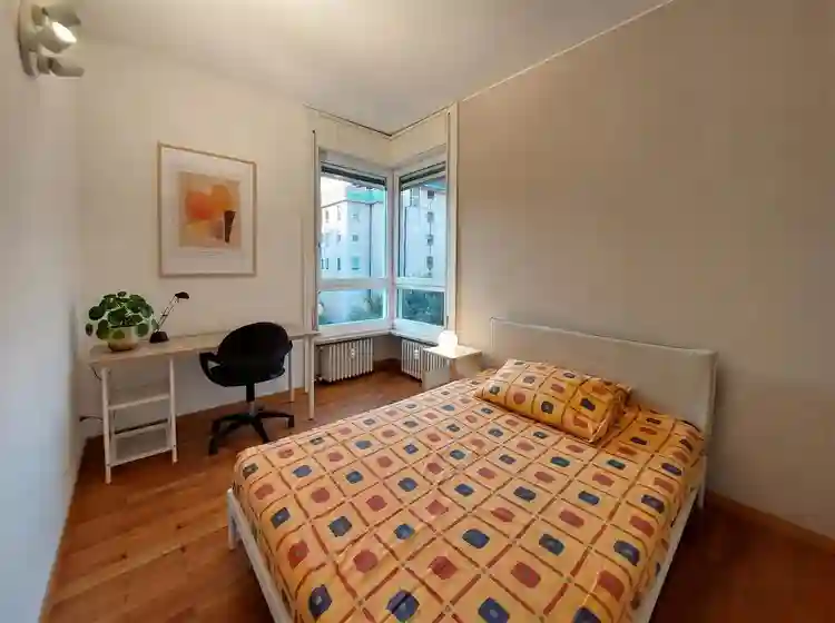 Bright, cozy single room - Citylife