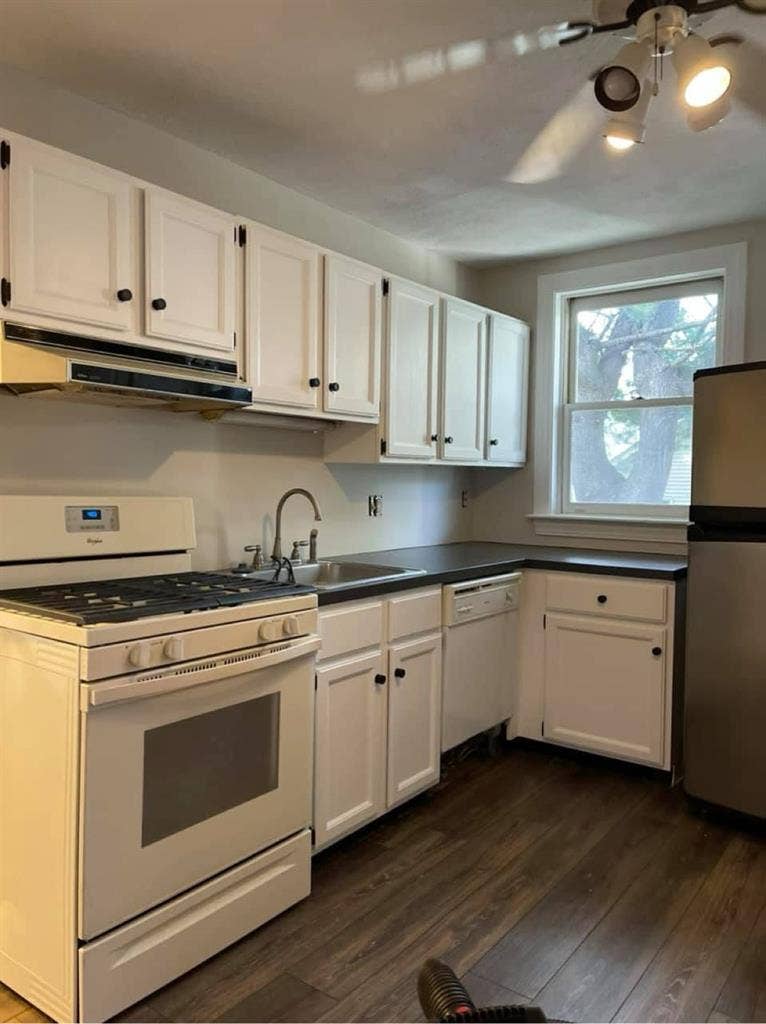 Looking for a Roommate!