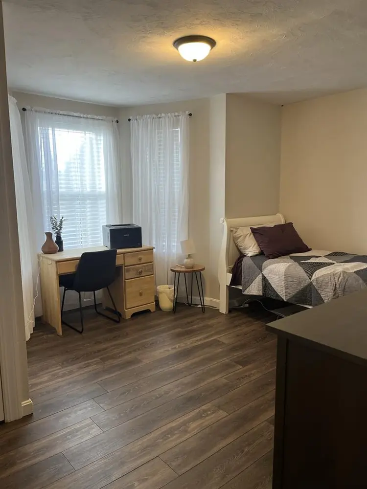 Looking for a Roommate!