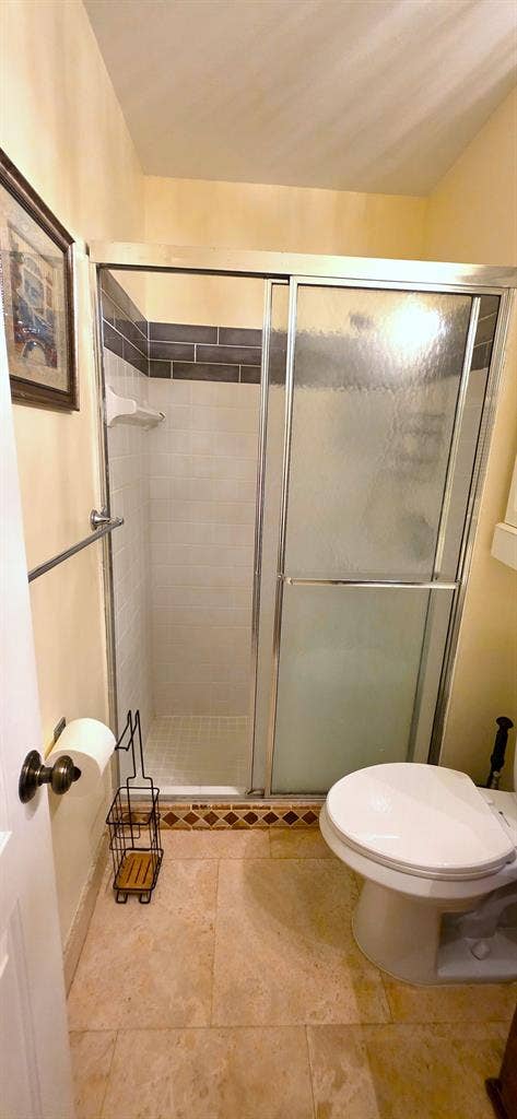 Large Studio in West Boca Raton