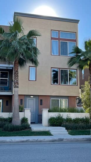 2 rooms for rent in Modern Home