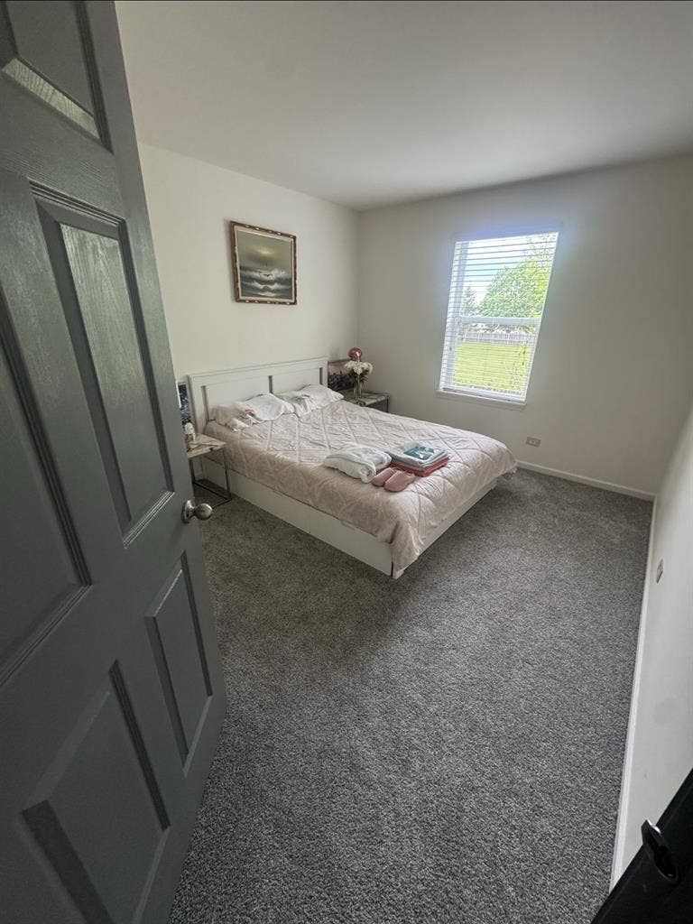 Beautiful clean 3 bedroom townhouse