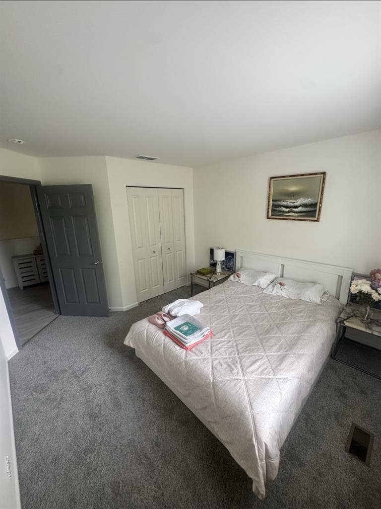 Beautiful clean 3 bedroom townhouse
