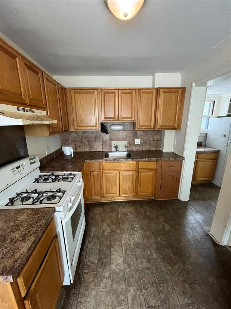 FURNISHED Private Bedroom For Rent