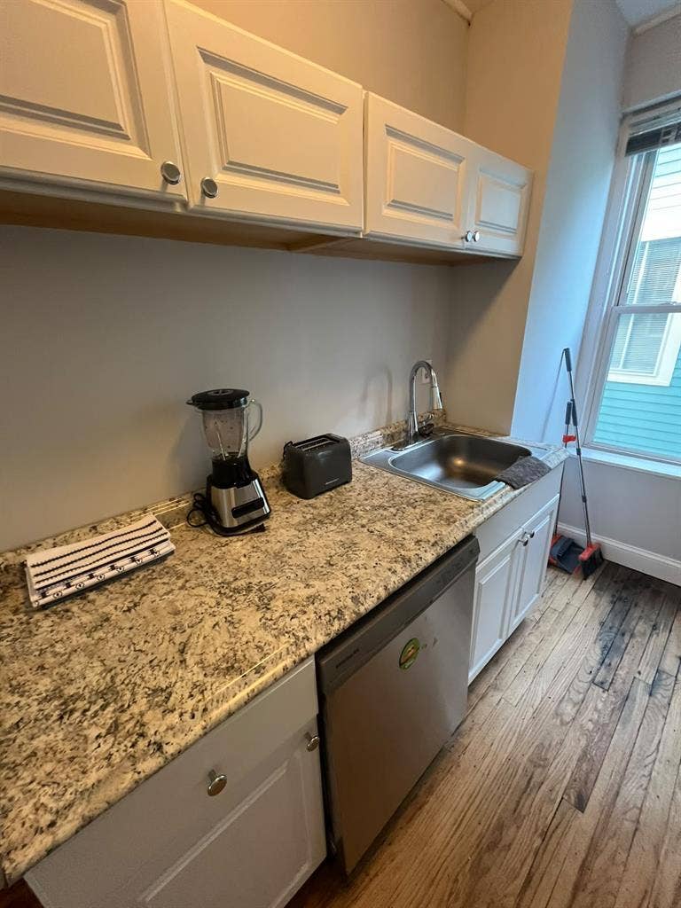 Furnished Private Bedroom For Rent