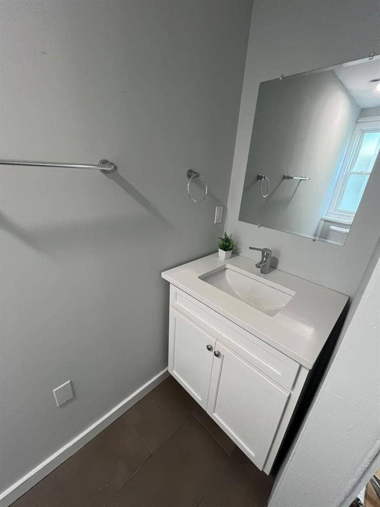 Furnished Private Bedroom For Rent