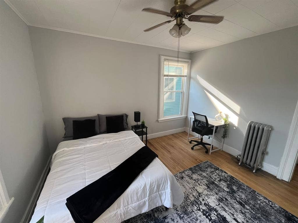 Furnished Private Bedroom For Rent