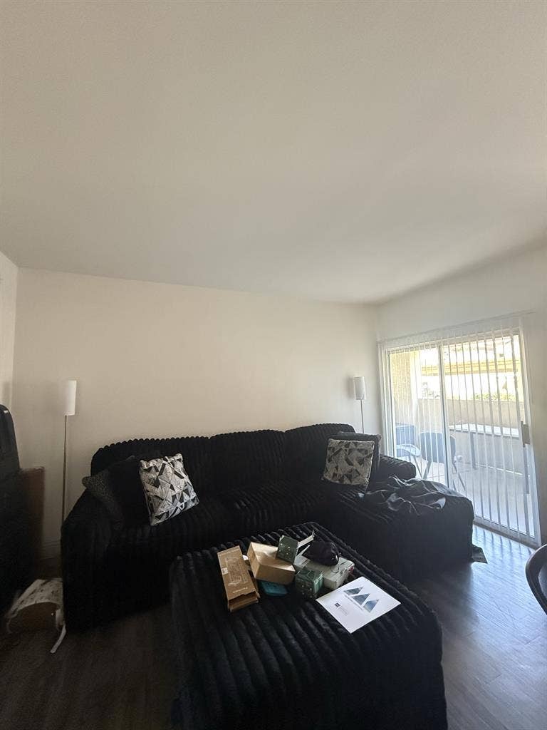Room for rent in apartment