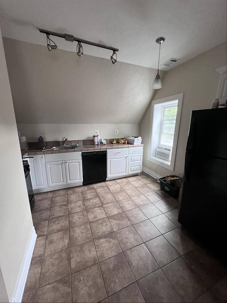 Private Room in Friendship