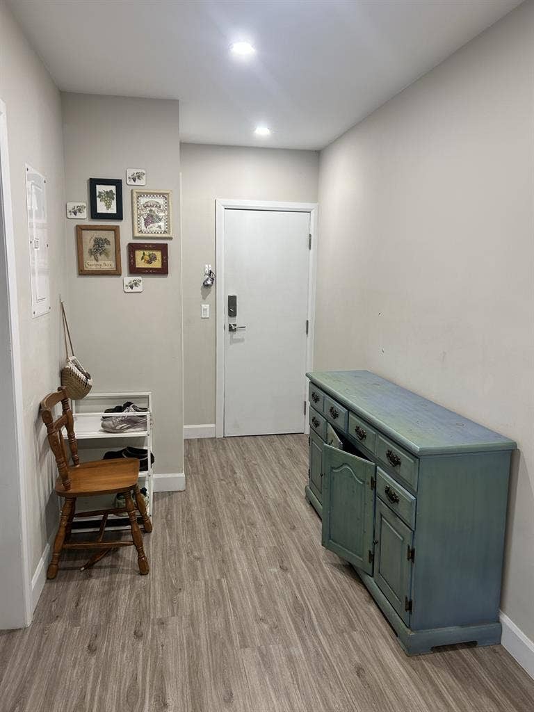 1/2 Lease transfer in NDG!