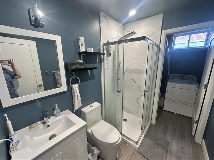 1/2 Lease transfer in NDG!