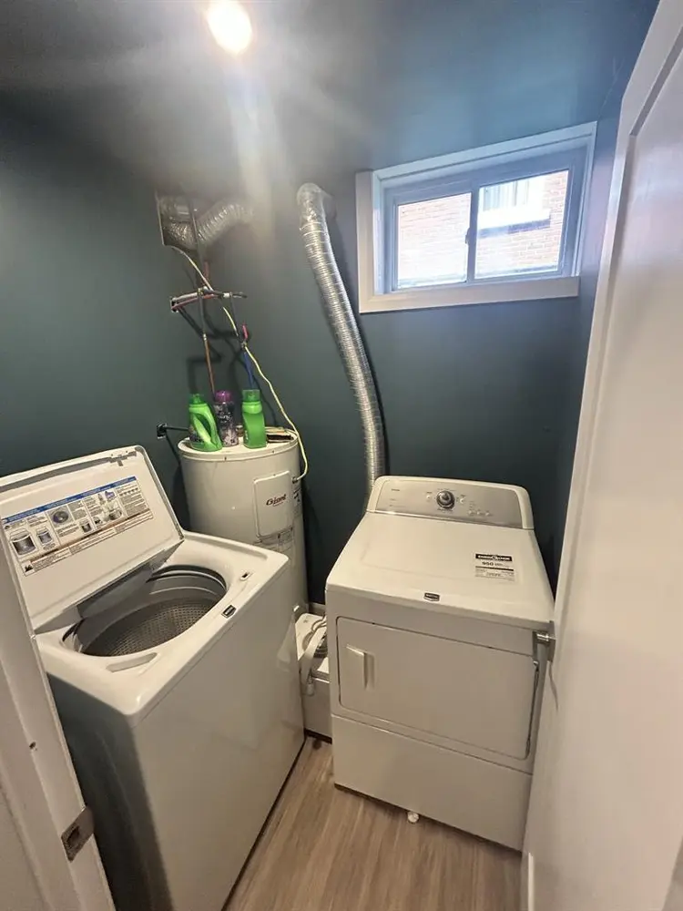 1/2 Lease transfer in NDG!