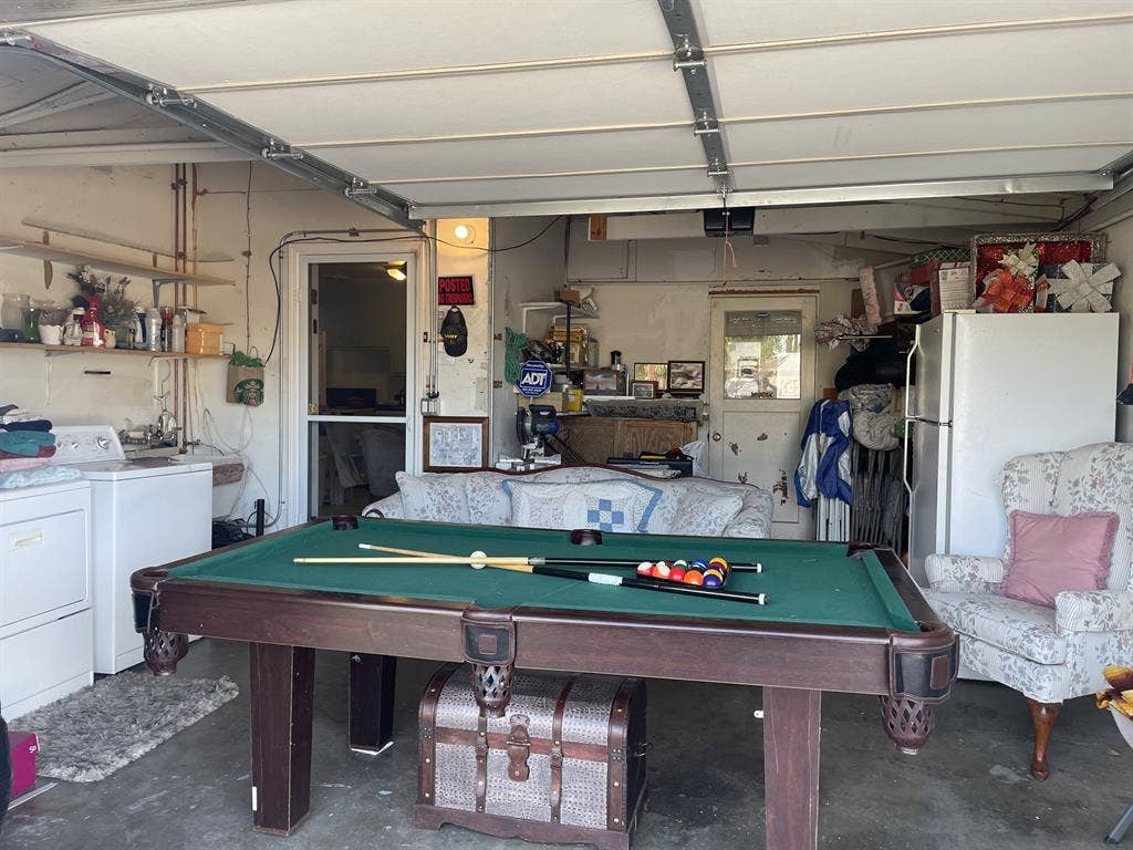 Brentwood Room For Rent