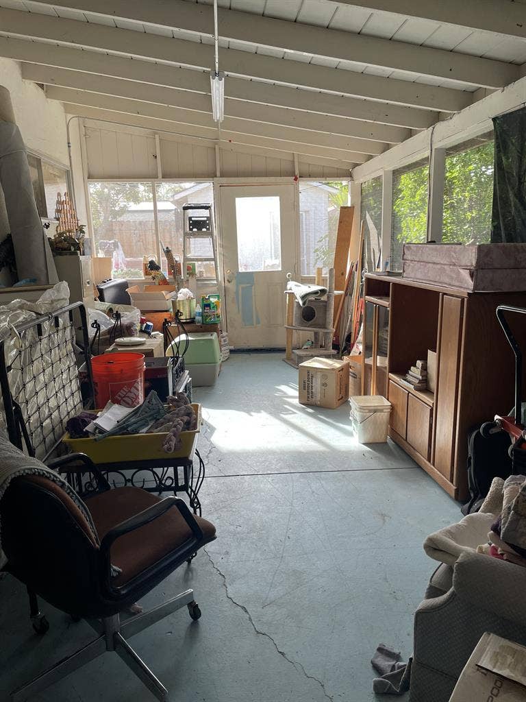 Brentwood Room For Rent